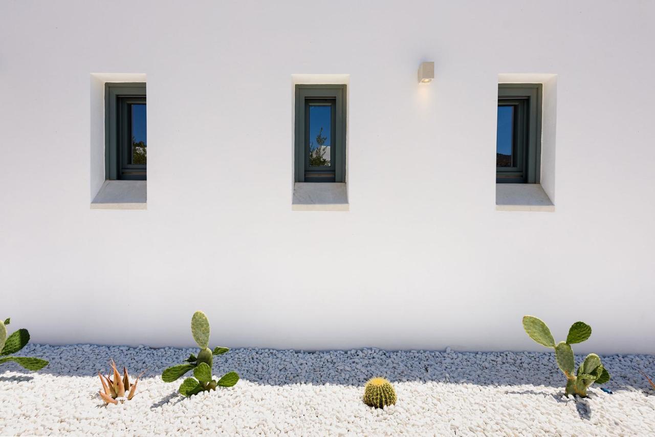 Villa Complex White And Rocks Парікія Екстер'єр фото